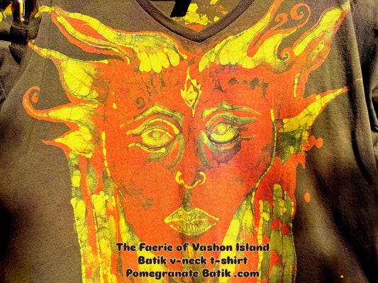 Faerie of Vashon Island v-neck t-shirt XL (12-14)