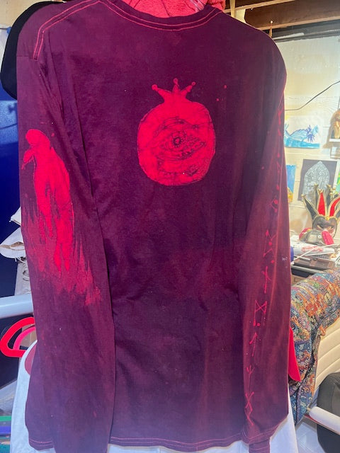 "Queen of Disks" in BATIK RED Size XL