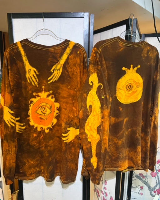 Golden Queen of Wands Size XL - Long Sleeved 100% Cotton