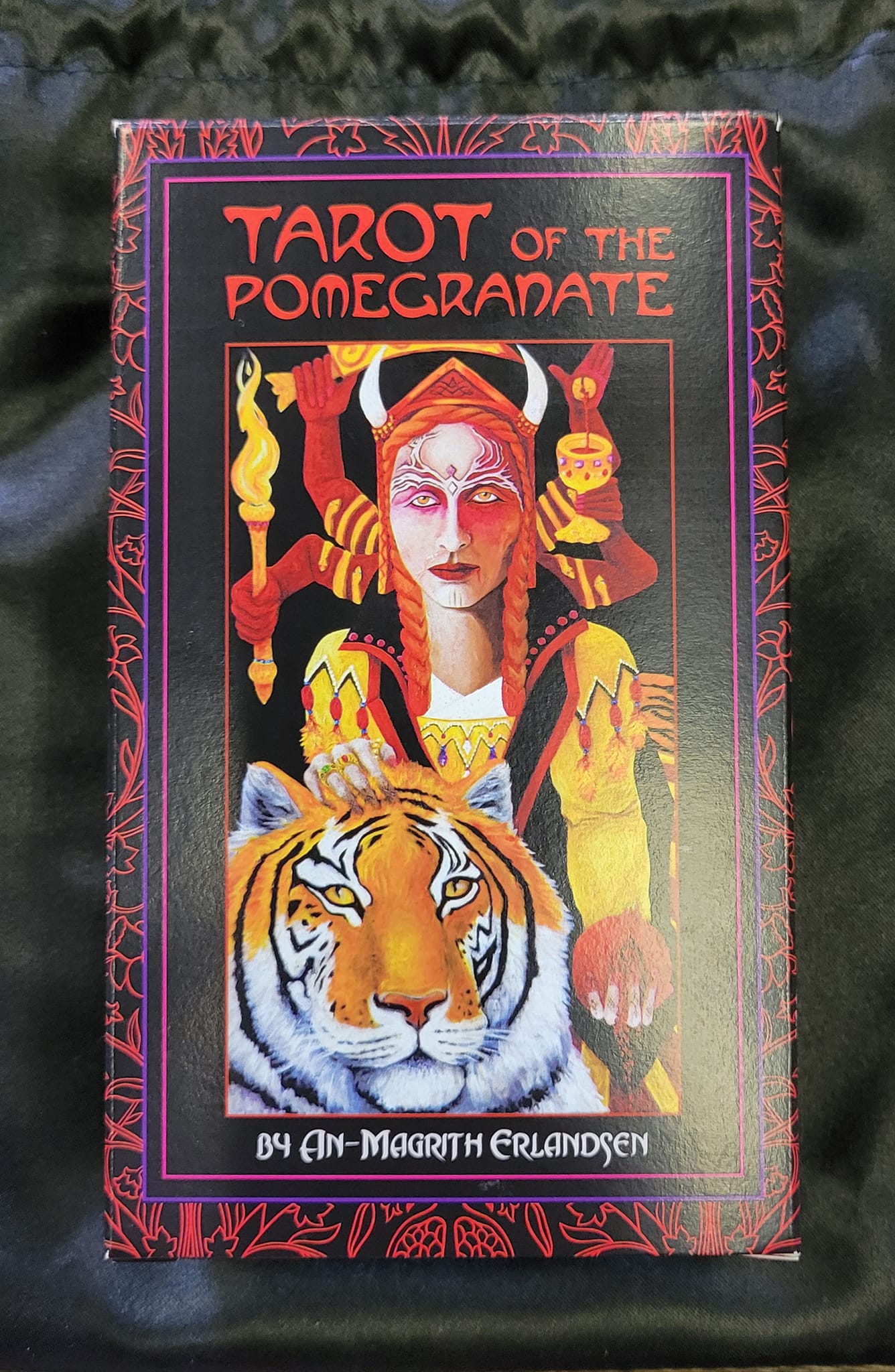 Tarot of the Pomegranate TAROT DECK