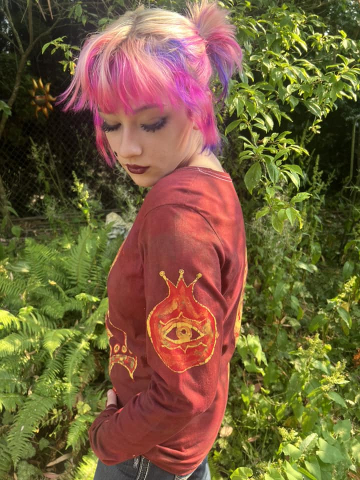 Queen of Wands FIRE Size L