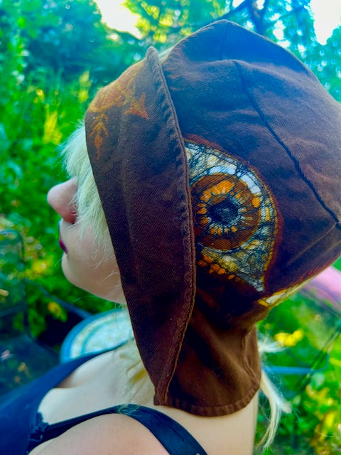 AMBER EYES OF FREYA Flapper Hat