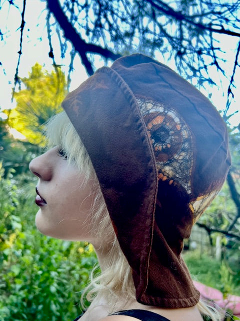 AMBER EYES OF FREYA Flapper Hat