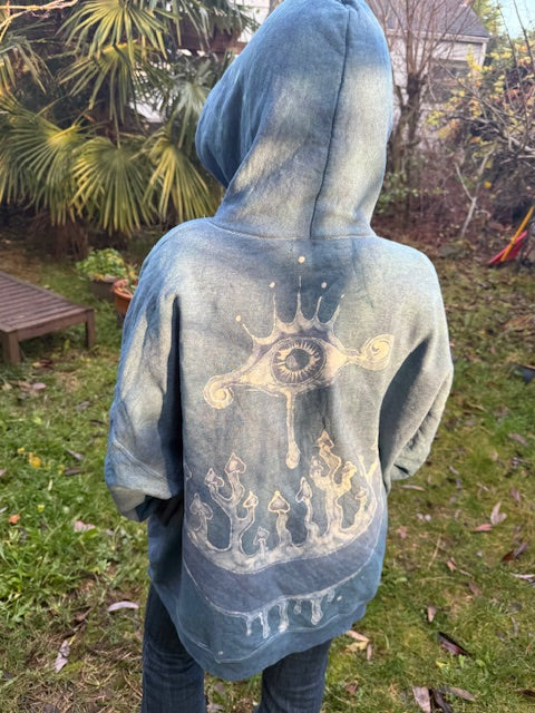 Gray Blue Pullover Moons & Mushrooms Size 3XL