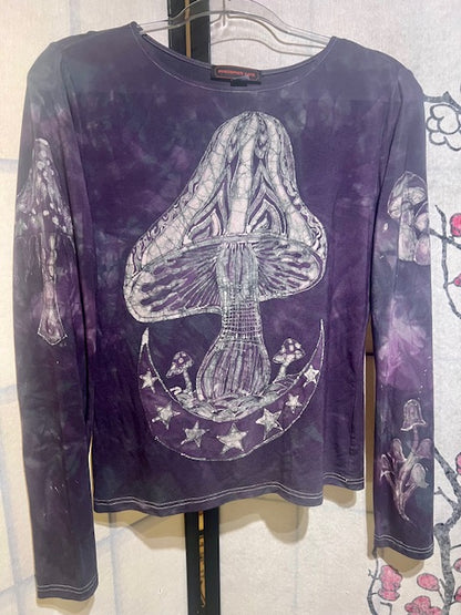 Mushroom Grunge of the PNW long-sleeved stretch fit Size L, 10-14